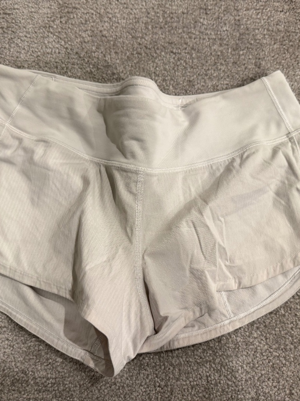 Lululemon Speed Up Low-Rise Lined Shorts 2.5" White Size 6